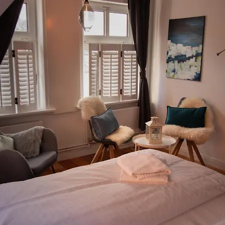 Pematra Mathias Huus * Lubeca