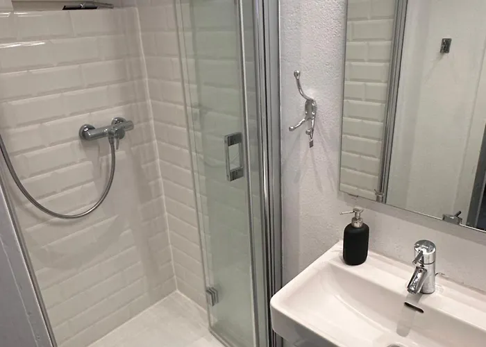 Pematra Mathias Huus *